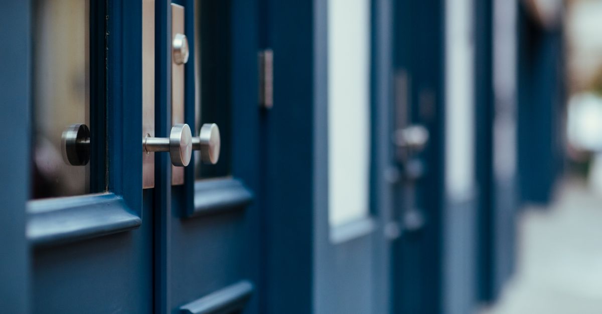 Cerradura en una puerta de entrada: tipos de cerraduras de puerta
